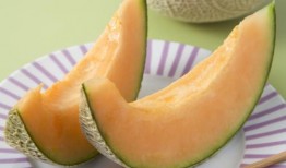 网红 吃哈密瓜视频,哈密瓜美味大比拼，谁才是瓜界达人？