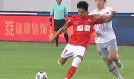 记者爆料李霄鹏视频全集,揭秘足球教头背后的故事与智慧