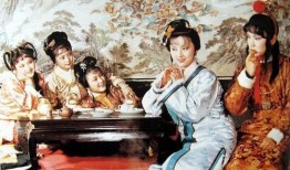 红楼梦剧组小红爆料视频,小红亲述幕后故事与精彩瞬间